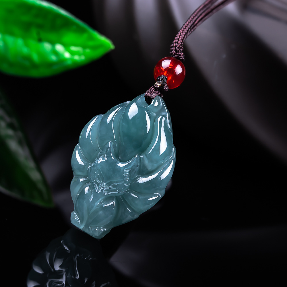 Natural Burmese Jadeite Fox Pe - Women Accessories Trendy recension och pris